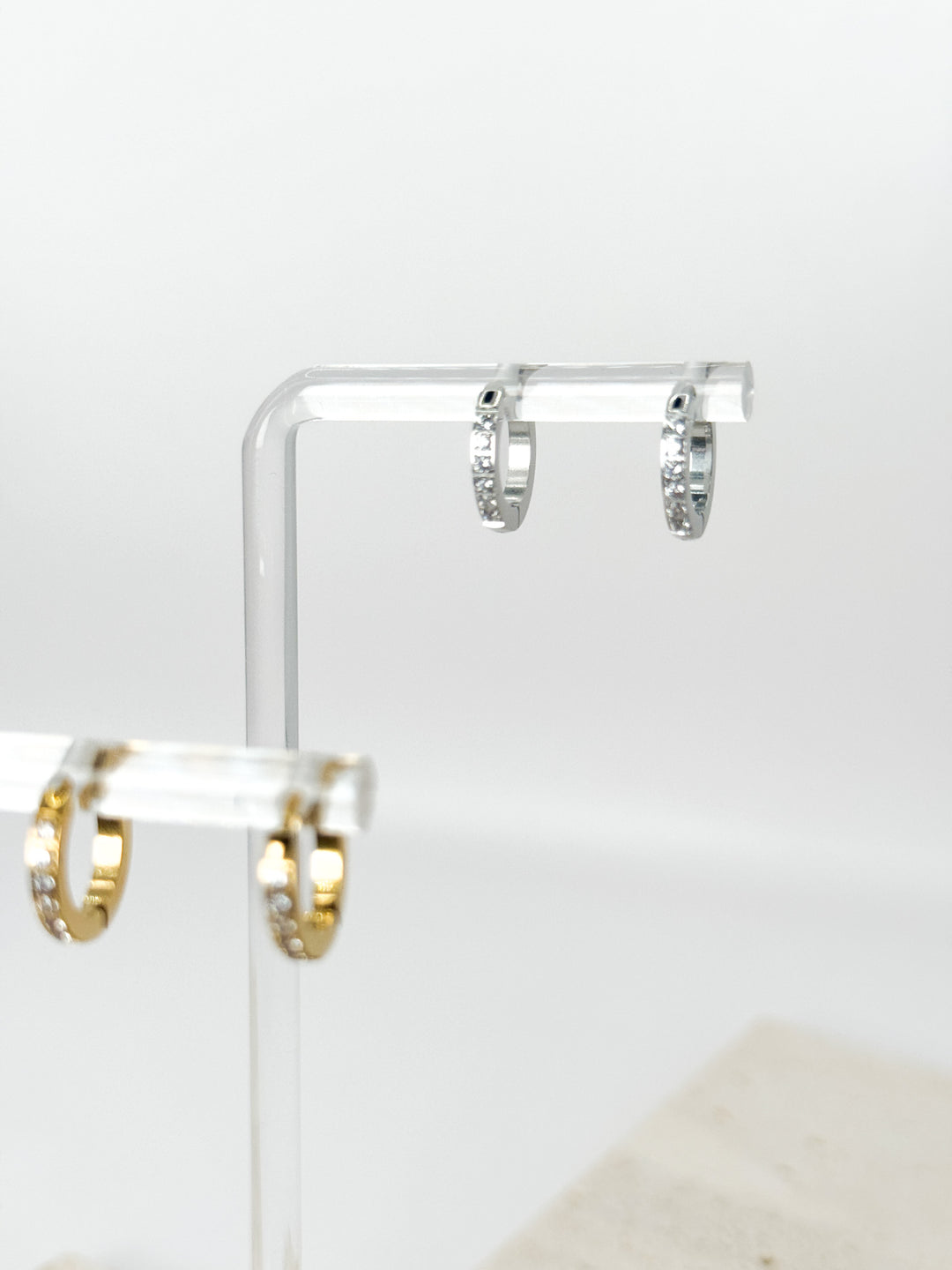Luna Hoops